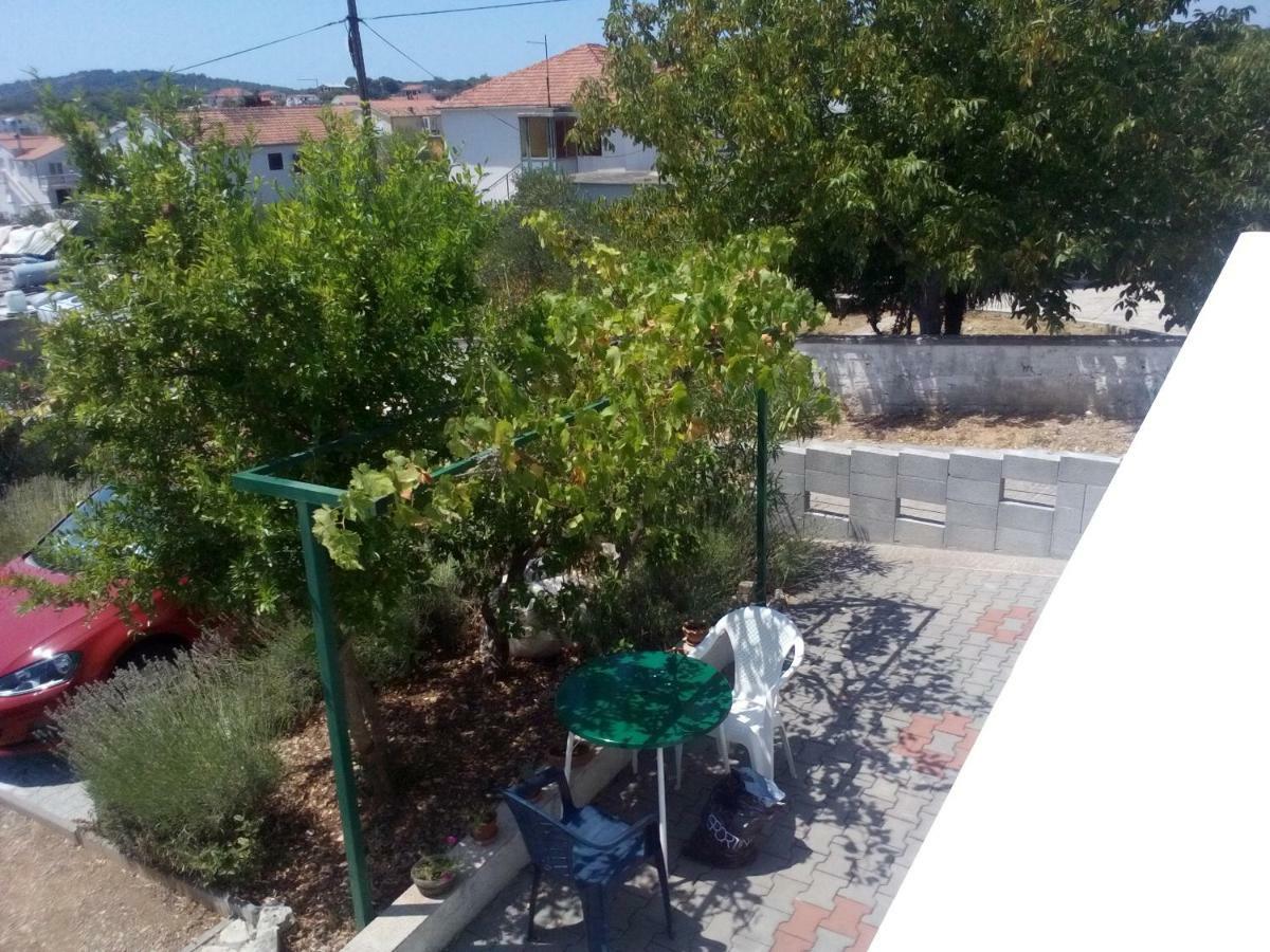Apartman "Tatjana" Jezera Exterior foto