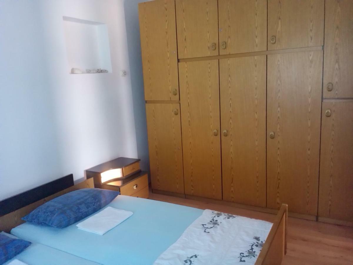 Apartman "Tatjana" Jezera Exterior foto